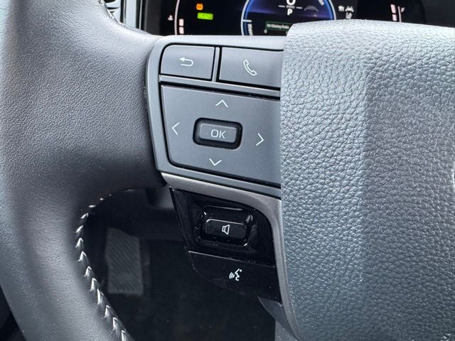 2025 Toyota Camry SE FWD