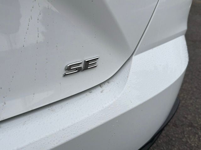 2025 Toyota Camry SE FWD