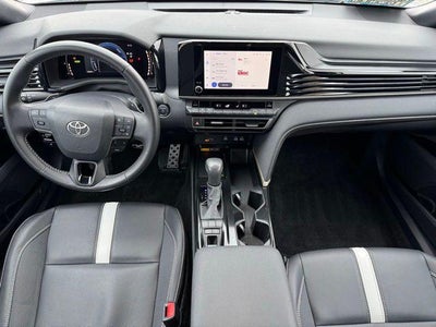 2025 Toyota Camry SE FWD