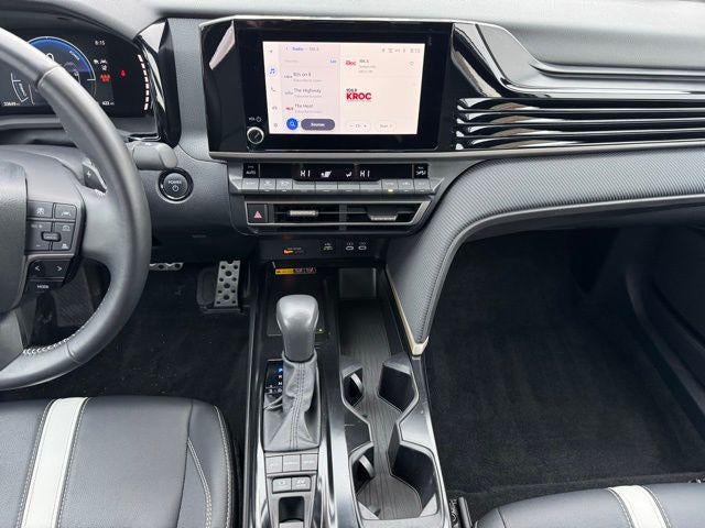 2025 Toyota Camry SE FWD