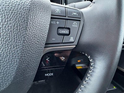 2025 Toyota Camry SE FWD