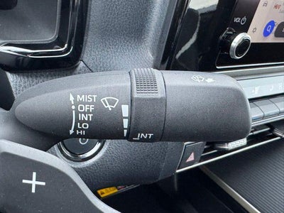 2025 Toyota Camry SE FWD