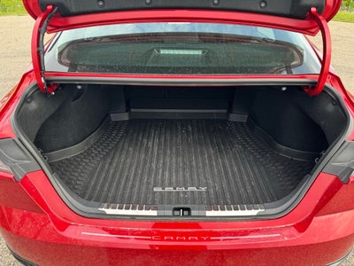 2025 Toyota Camry XLE FWD