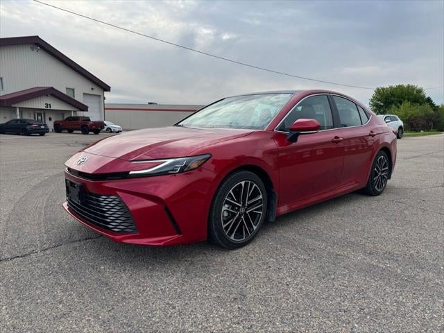 2025 Toyota Camry XLE FWD