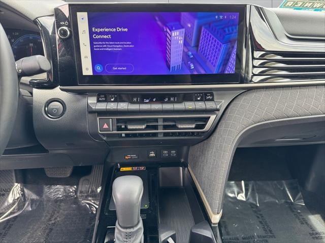 2025 Toyota Camry XLE FWD