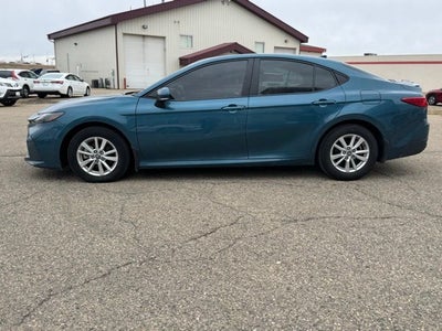 2025 Toyota Camry LE FWD