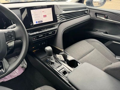 2025 Toyota Camry LE FWD