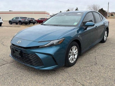 2025 Toyota Camry LE FWD