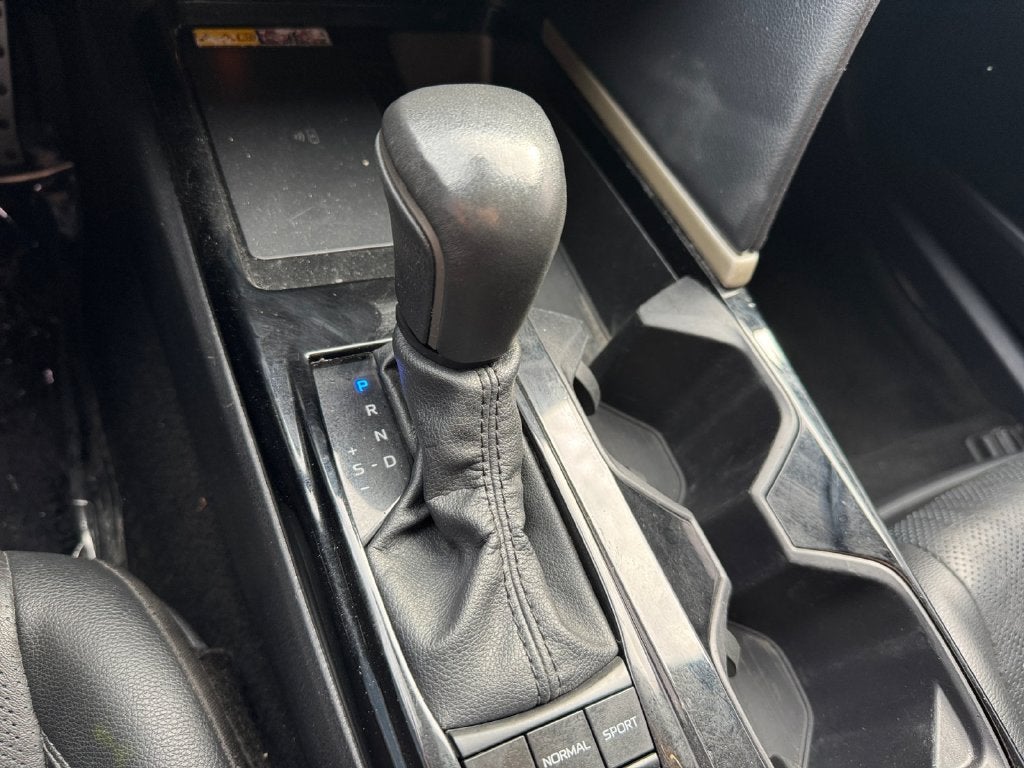 2025 Toyota Camry XSE FWD