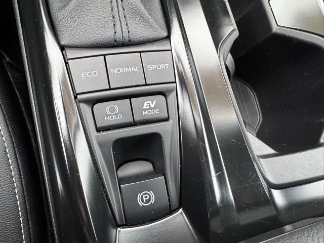 2025 Toyota Camry SE FWD