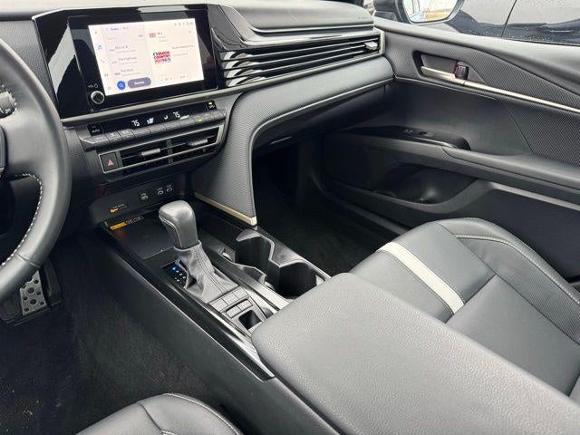 2025 Toyota Camry SE FWD