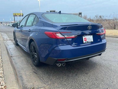 2025 Toyota Camry SE FWD