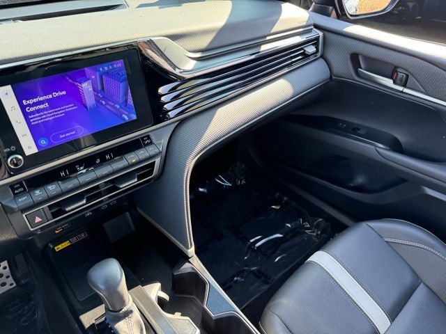 2025 Toyota Camry SE FWD