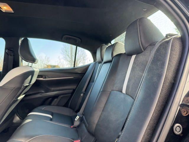 2025 Toyota Camry SE FWD