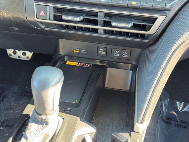 2025 Toyota Camry SE FWD