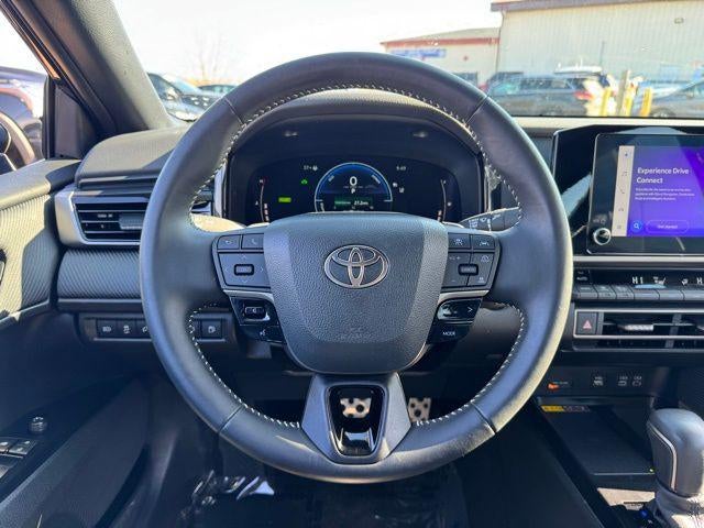 2025 Toyota Camry SE FWD