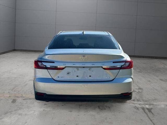2025 Toyota Camry LE FWD