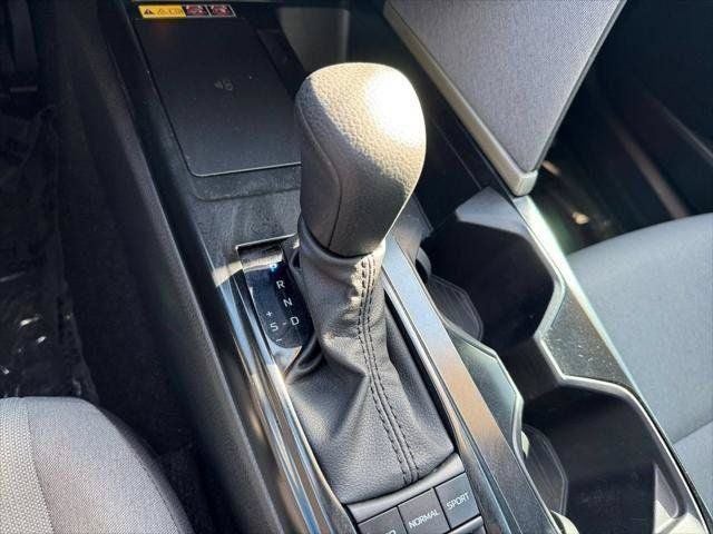 2025 Toyota Camry LE FWD