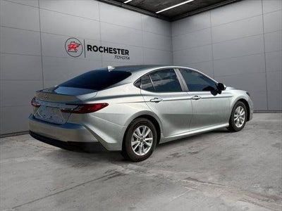 2025 Toyota Camry LE FWD