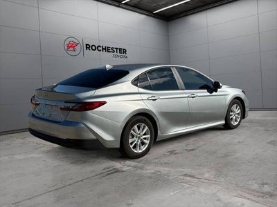 2025 Toyota Camry LE FWD