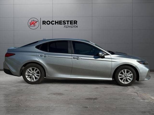 2025 Toyota Camry LE FWD
