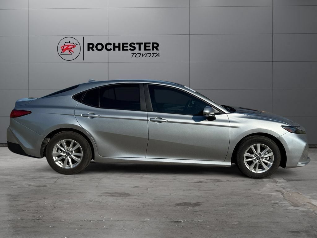 2025 Toyota Camry LE FWD