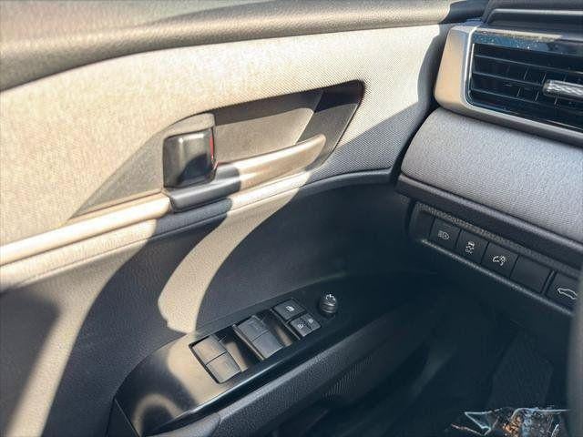 2025 Toyota Camry LE FWD