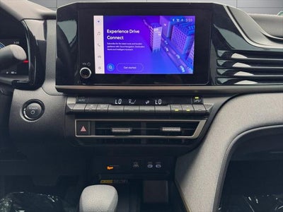 2025 Toyota Camry LE FWD