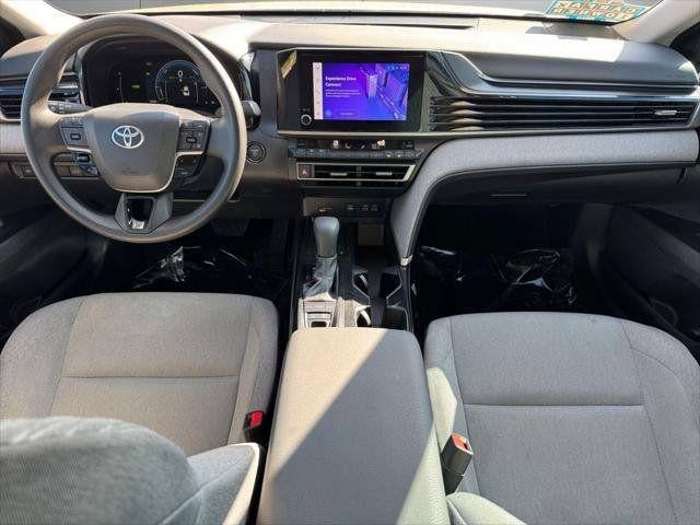 2025 Toyota Camry LE FWD