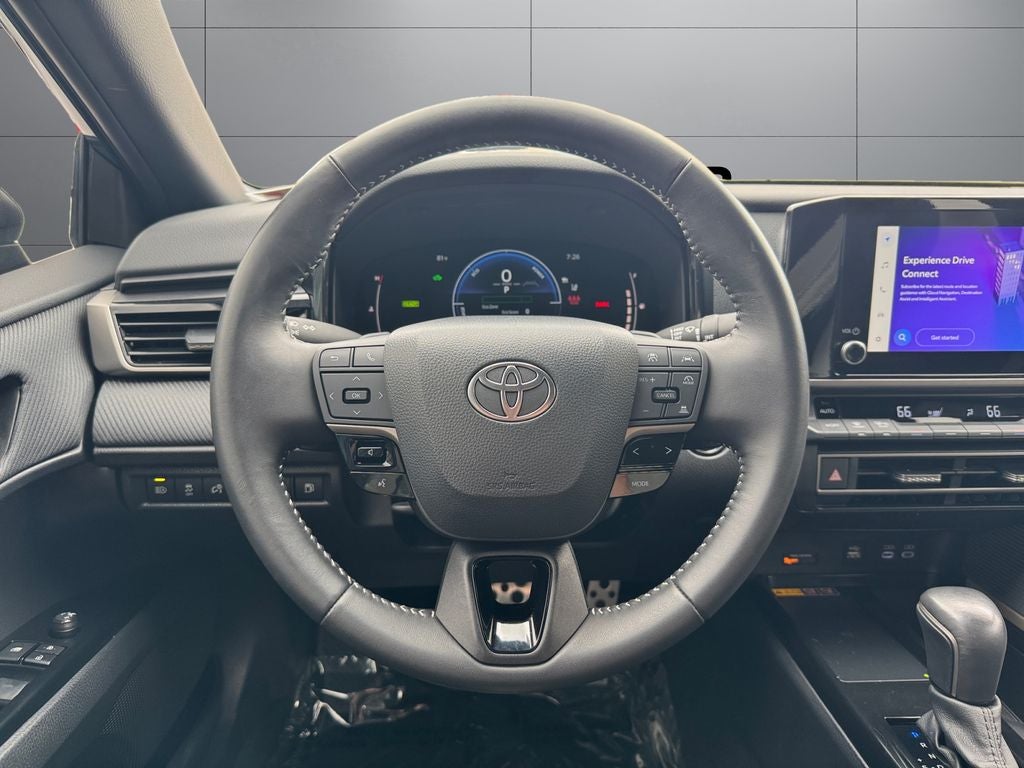 2025 Toyota Camry SE FWD