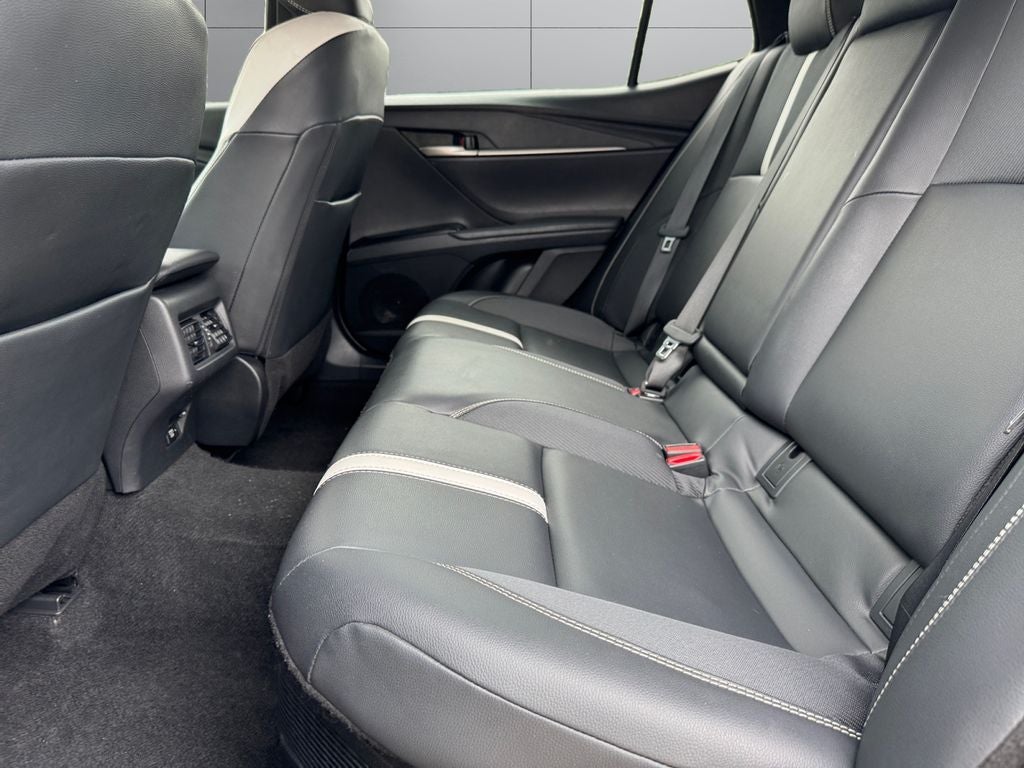 2025 Toyota Camry SE FWD