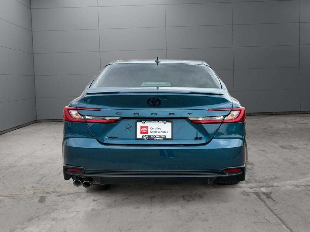 2025 Toyota Camry SE FWD