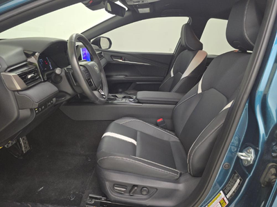 2025 Toyota Camry SE FWD