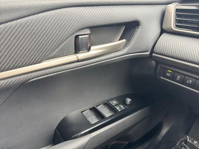 2025 Toyota Camry SE FWD