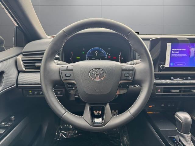 2025 Toyota Camry SE FWD