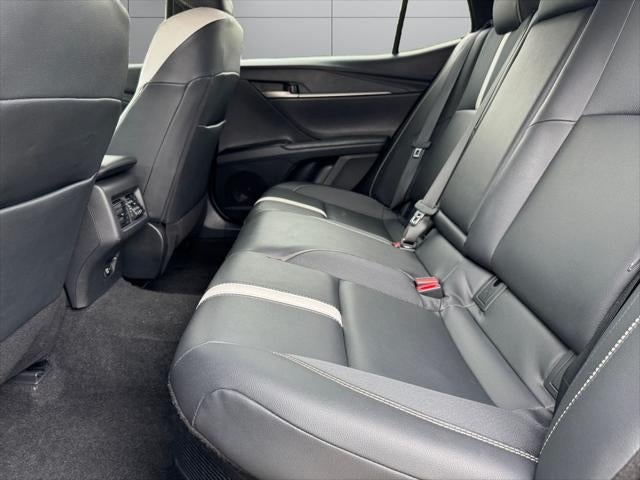2025 Toyota Camry SE FWD