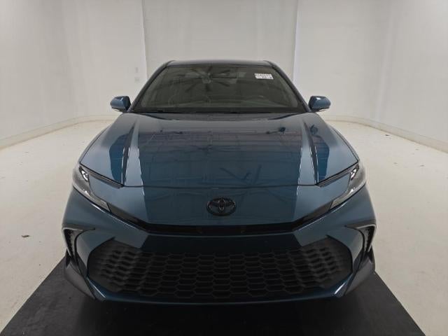 2025 Toyota Camry SE FWD
