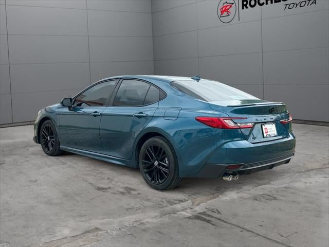 2025 Toyota Camry SE FWD