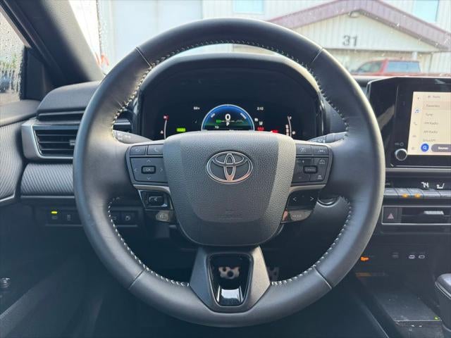 2025 Toyota Camry SE FWD