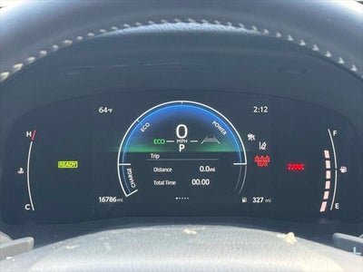 2025 Toyota Camry SE FWD