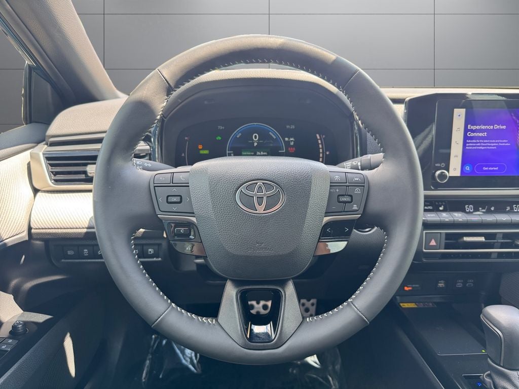 2025 Toyota Camry SE FWD
