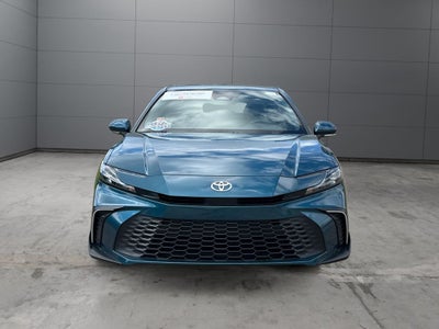 2025 Toyota Camry SE FWD