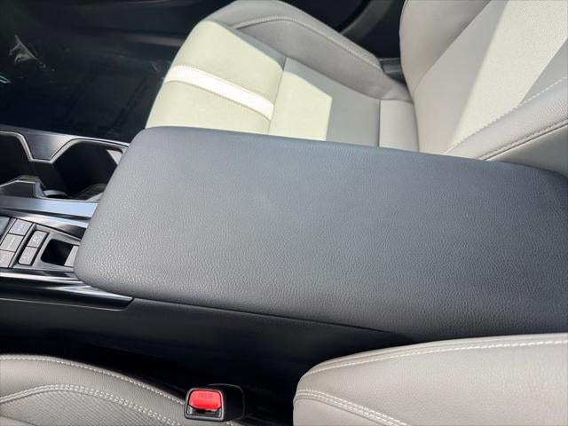 2025 Toyota Camry SE FWD