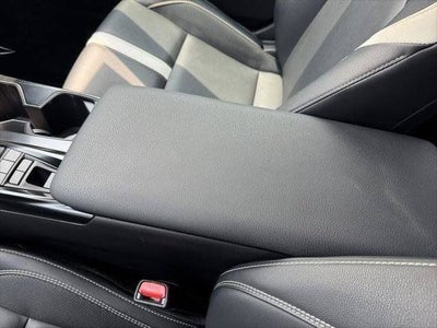 2025 Toyota Camry SE FWD