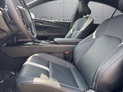 2025 Toyota Camry SE FWD