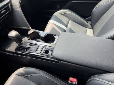 2025 Toyota Camry SE FWD