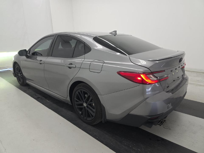 2025 Toyota Camry SE FWD