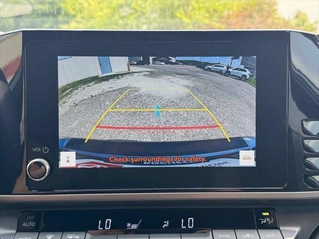 2025 Toyota Camry SE FWD