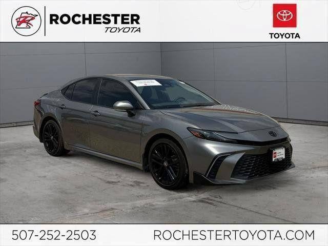 2025 Toyota Camry SE FWD