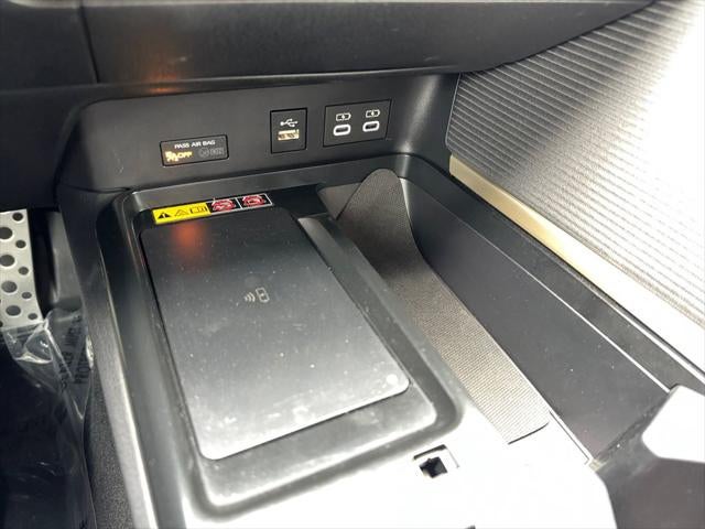 2025 Toyota Camry SE FWD